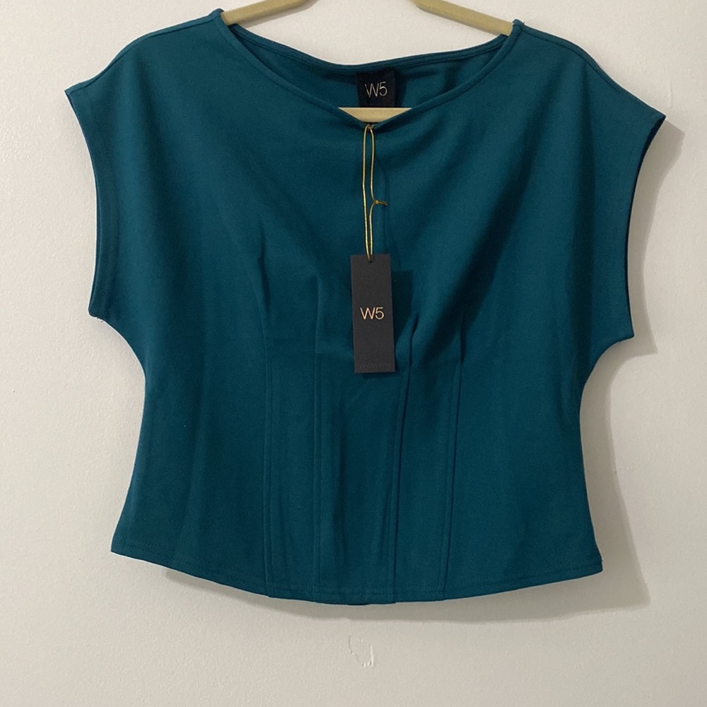 NWT W5 Women's Top